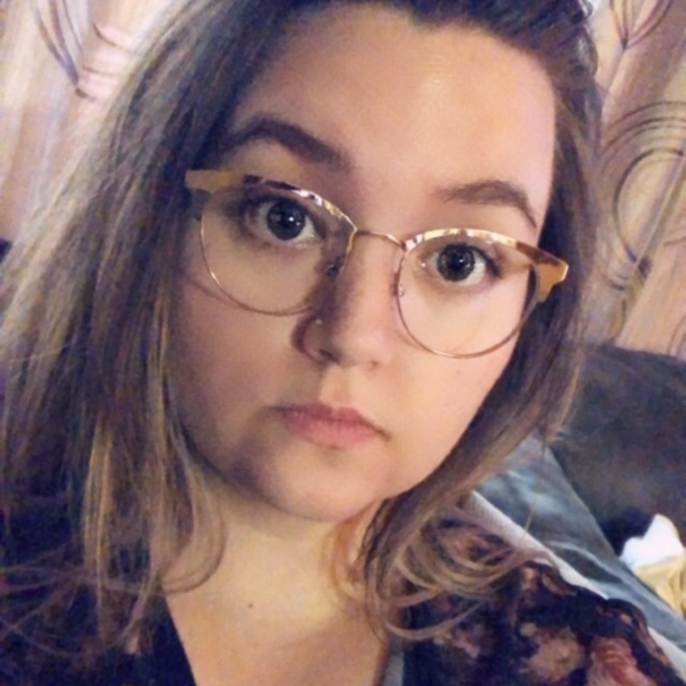 Meet your Posher, Julena